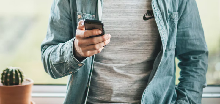 Elbląg: Oszust poprosił o zainstalowanie w telefonie aplikacji