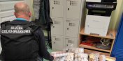 Kontrabanda na bazarze i w mieszkaniu na terenie Elblga