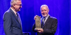 Marek Jagodziski z nagrod biskupa elblskiego. Za nami gala Dni Papieskich [zobacz zdjcia]