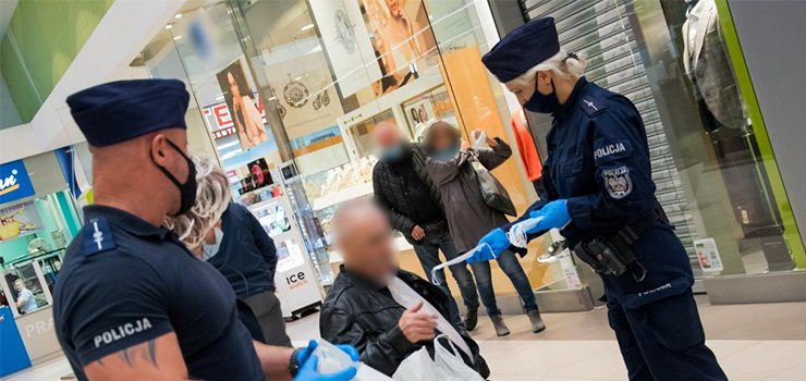 Policjanci sprawdzali czy klienci CH Ogrody noszą maseczki! Posypały się mandaty?