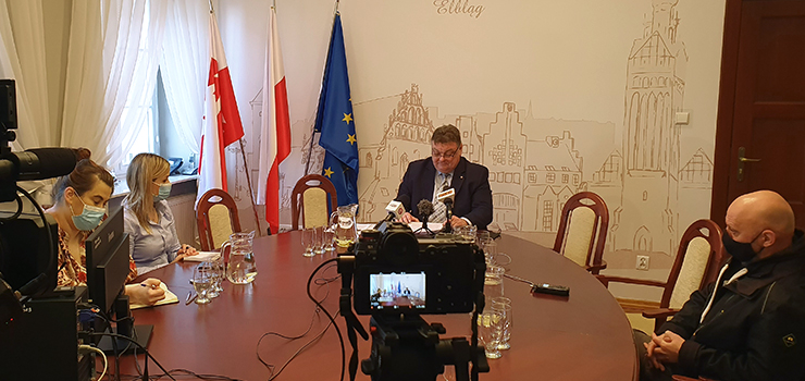Prezydent wraca do sprawy portu. Nieobecności na komisjach usprawiedliwiają niewiedzę radnego? 