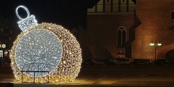 Na Star�wce pojawi�a si� nowa ozdoba. Kosztowa�a prawie 31 tys. z�