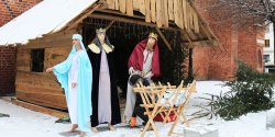 Trwają przygotowania do jarmarku bożonarodzeniowego 