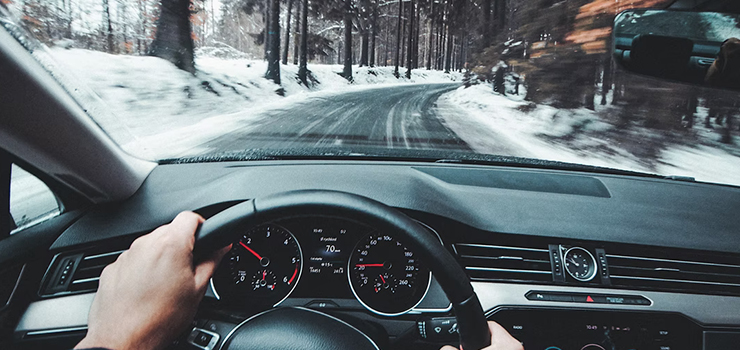 Elbląg 21. na liście miast z największym odsetkiem aut o dużej pojemności silnika