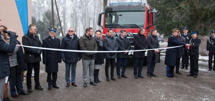 Przekazanie nowego samochodu ratowniczo-gaśniczego dla OSP w Jegłowniku