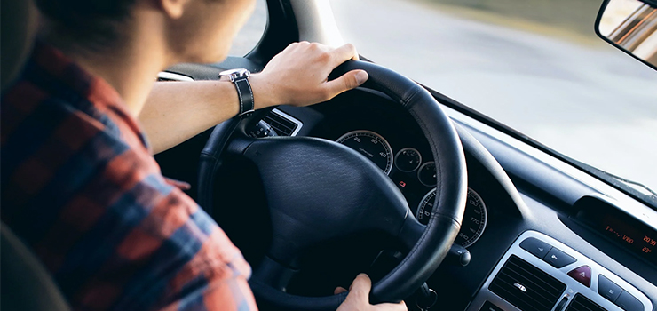 Koniec roku z największym od czterech lat spadkiem cen za obowiązkowe OC