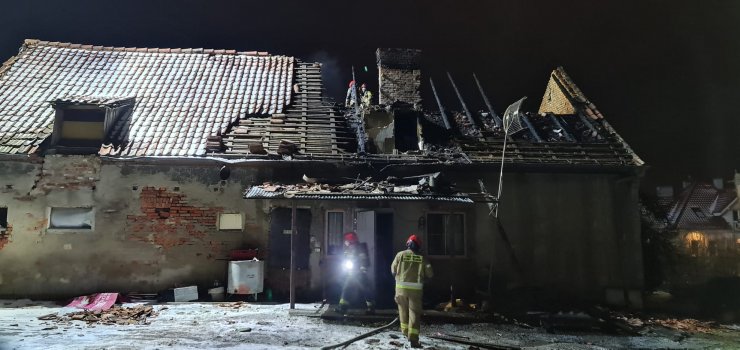 Pożar poddasza i dachu domu jednorodzinnego przy ul. Okólnik