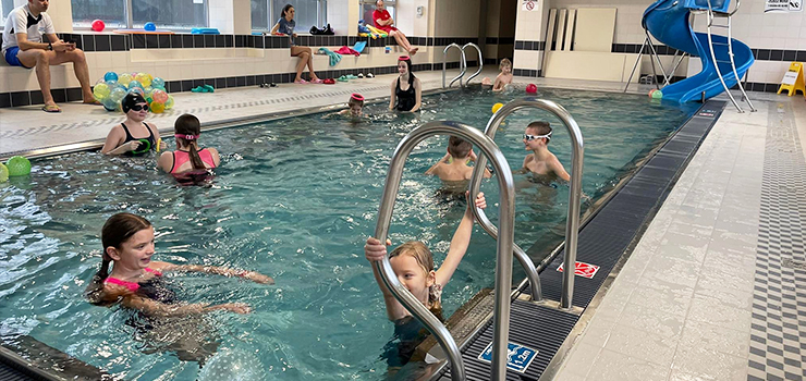 Ferie na basenie z MOSiR-em