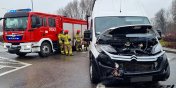 Zderzenie dwóch aut na skrzyżowaniu Nowodworskiej i Trasy Unii Europejskiej. Jedna osoba poszkodowana
