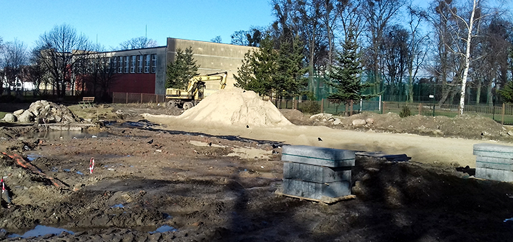 Prace budowlane przy ul. Kościuszki. Mieszkańcy pytają, co powstanie w tym miejscu