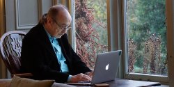 Seniorzy, uwaga na ataki cybernetyczne. Kr�tki poradnik przetrwania w sieci