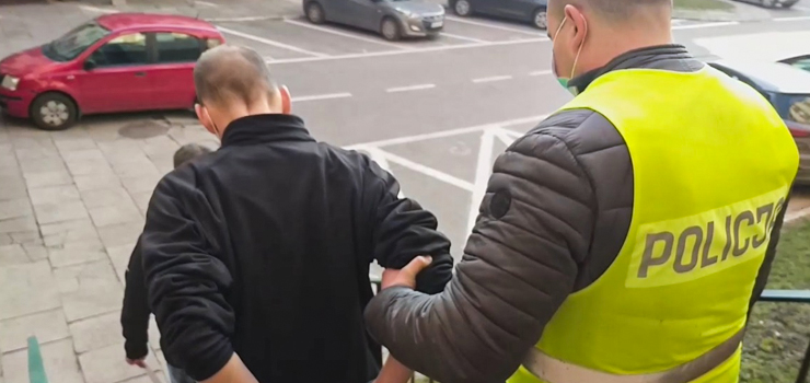 Podpalacz zatrzymany przez policjantów. Mężczyzna ma na koncie kilka takich czynów