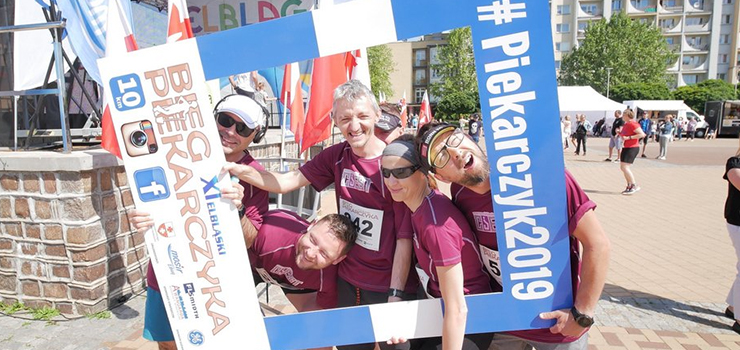 Stwórz drużynę Piekarczyka