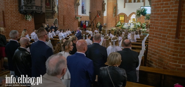 Elbląg: Tym razem bez maseczek i limitu wiernych. Rozpoczął się sezon pierwszych komunii
