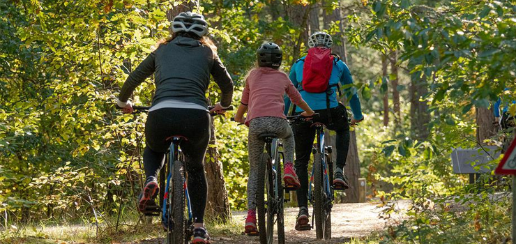 Jak Polacy spędzają weekendy? Wyniki badania