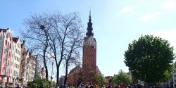 Rowerzy�ci pla�owali nad Jeziorem Korsu�