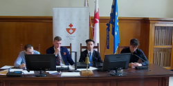 Elbl�g: M�odzi radni zainaugurowali kolejn� kadencj�. "Razem mo�emy zmienia� miasto na lepsze"