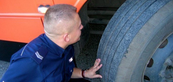 Zmiany w kontroli autobusów wycieczkowych