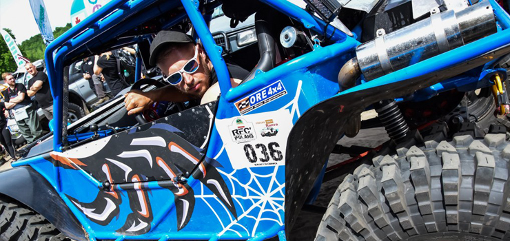 Policjanci na otwarciu rajdu RFC