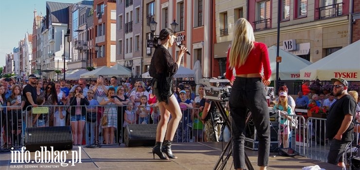 DeDe Negra przyjechała do naszego miasta. Wystąpiła dla elblążan przed Bramą Targową