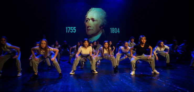 „Szalone Małolaty” oczarowały widzów swoim głosem i skłoniły ich do refleksji