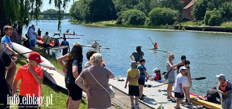 Dni Elbląga 2022: Zawody kajakowe na rzece Elbląg (zobacz zdjęcia)