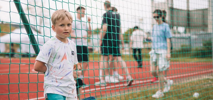 Telefony i komputery zamknęły młodzież w domach?Jak rozruszać pokolenie po 1995r.?