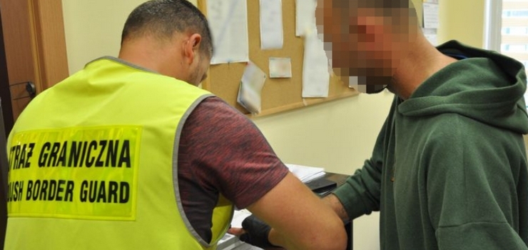 Pechowy kurs. Taksówkarz wpadł na przejściu granicznym