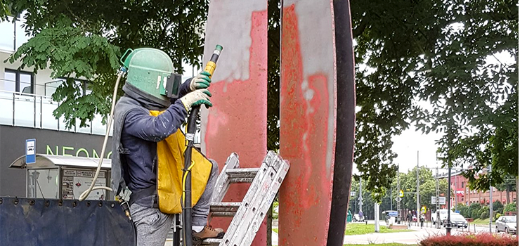 Trwa konserwacja Elbląskich Form Przestrzennych