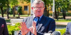 Tadeusz Cyma�ski: Dla elbl��an nie jest najwa�niejsze czy port b�dzie samorz�dowy czy rz�dowy