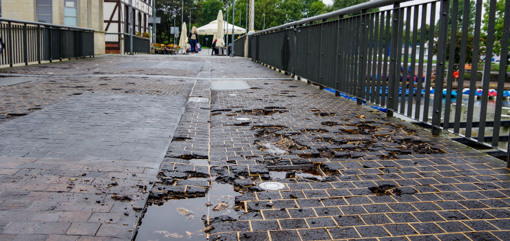 Czytelnicy: "Most Wysoki to dziura na dziurze. Władze miasta tego nie widzą?".