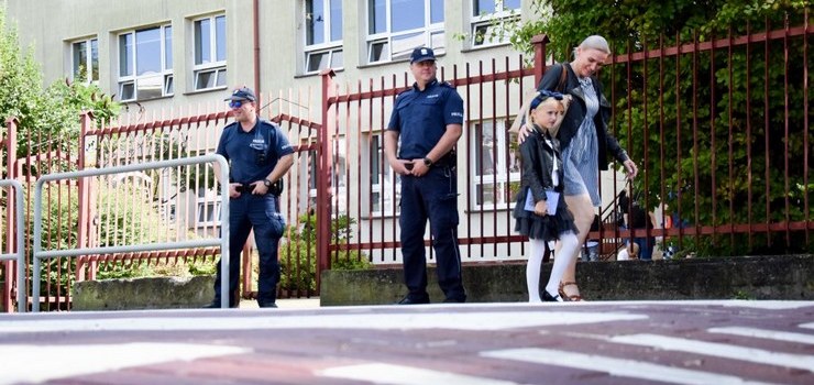 Ponad połowa rodziców obawia się potrącenia dziecka w drodze do szkoły