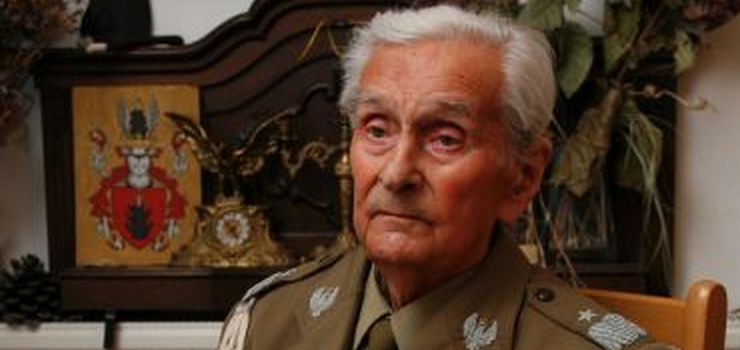 "Takich ludzi dziś brakuje". Wystawa i odsłonięcie pamiątkowego kamienia