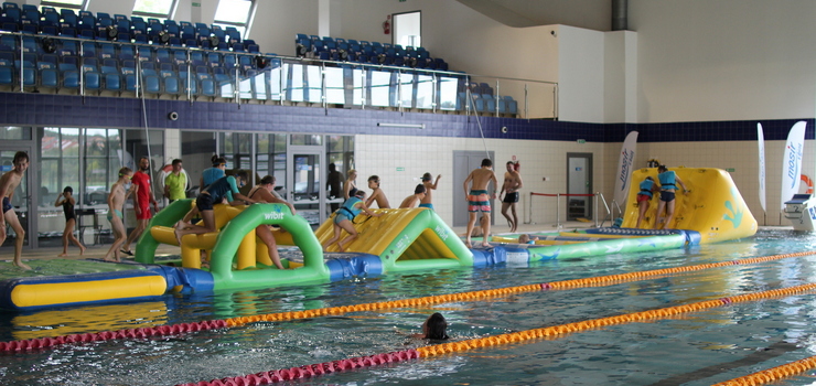 Dmuchane przeszkody w CRW Dolinka