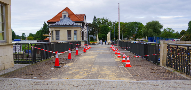 Reakcja Miasta na fatalny stan Mostu Wysokiego. Dziury... odgrodzono taśmą!