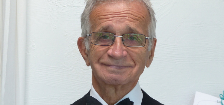 Z humorem przez życie: spotkanie z Jackiem Fedorowiczem