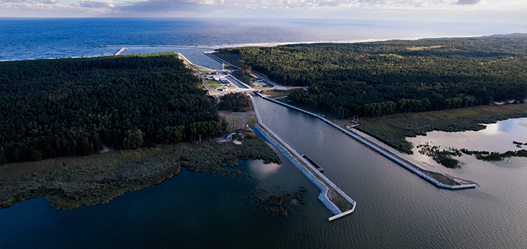 Spektakularna budowa zakończona - kanał żeglugowy przez Mierzeję Wiślaną już gotowy! Zobacz film