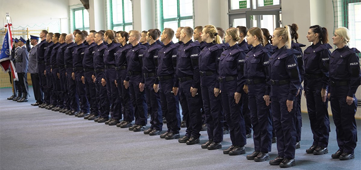 NOWI FUNKCJONARIUSZE ZASILILI SZEREGI WARMIŃSKO-MAZURSKIEJ POLICJI