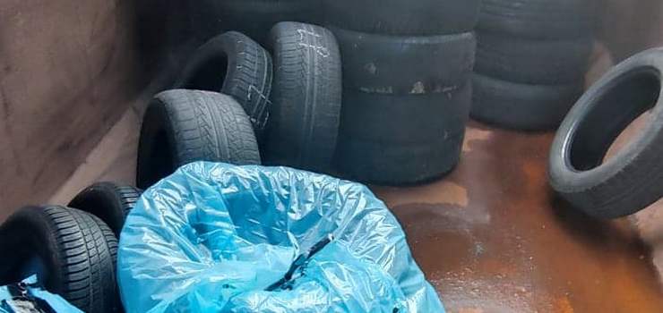 Elbląg: Nie wrzucaj opon do pojemnika na śmieci