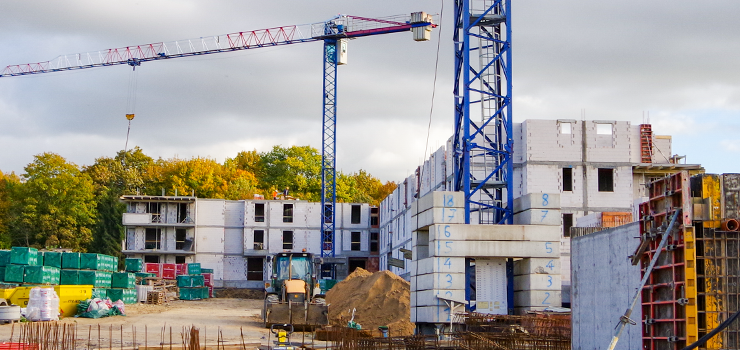 Przy al. Grunwaldzkiej powstaje osiedle. Kiedy planowany jest finał inwestycji?