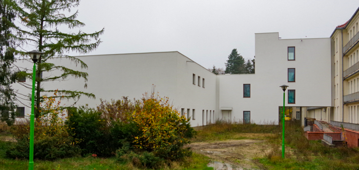 Wykonawca zszedł z placu budowy. Kto dokończy blok operacyjny?