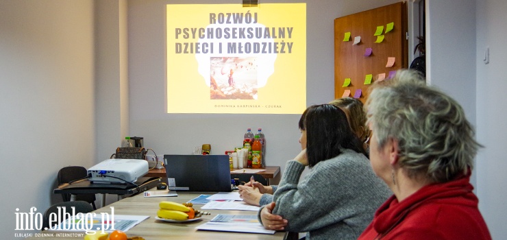 Elbląg: "Nie bójmy się rozmawiać". Edukacja seksualna dla... rodziców
