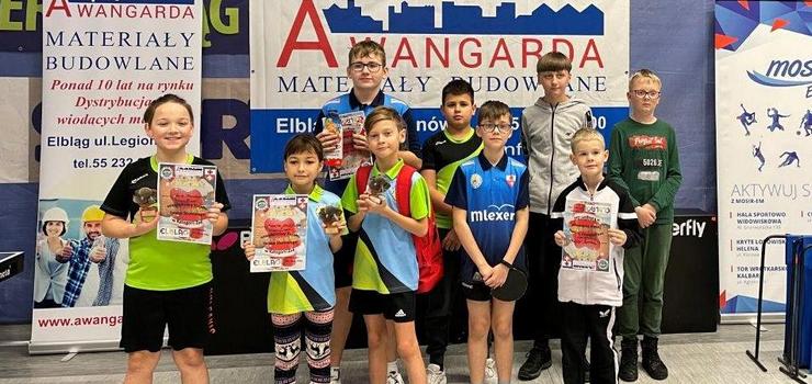 Mikołajkowe granie w tenisa stołowego