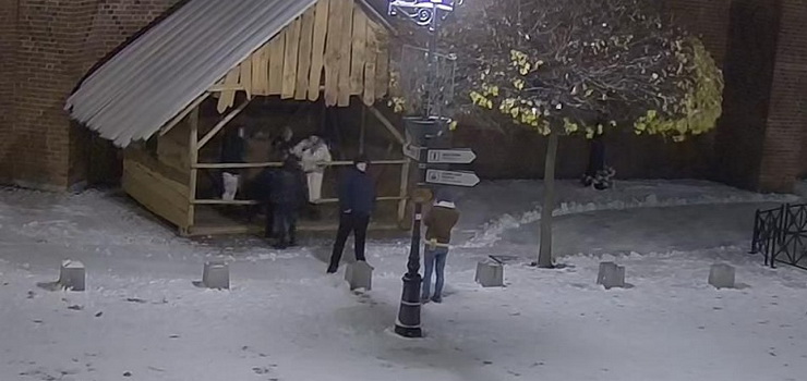 Odwiedzają szopkę bardziej niż powinni. "Ten weekend był intensywniejszy"