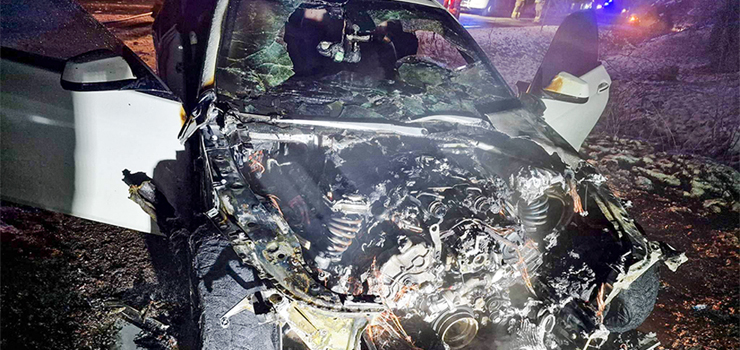 Pożar samochodu osobowego między Rychlikami a Gołutowem