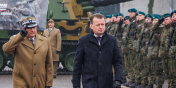 Elbląg: Przysięga wojskowa z udziałem ministra Błaszczaka. Uroczyste ślubowanie złożyło kilkuset żołnierzy