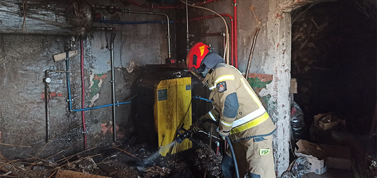 Niedzielny pożar podłogi. "Mieszkańcy mogą mówić o szczęściu"