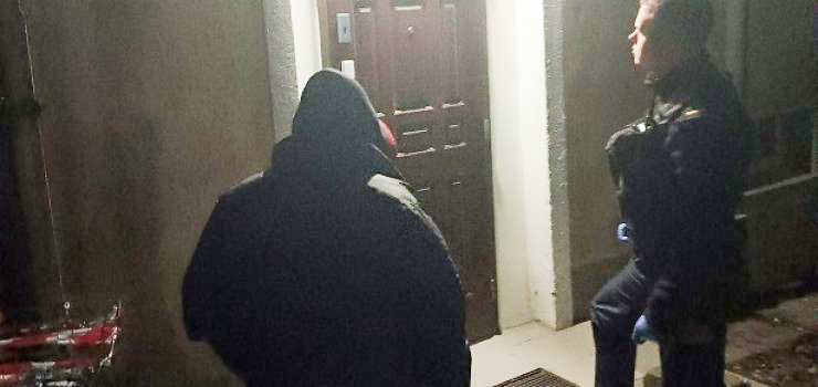 Straż Miejska razem z Centrum Wsparcia Osób Bezdomnych pomaga osobom bezdomnym