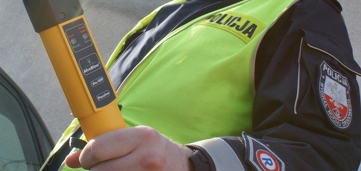 Elbląg: Po pijanemu wjechał w zaparkowane auto. Słono za to zapłaci