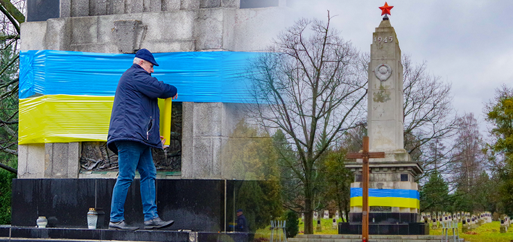 Elbląg: Solidarni z Ukrainą. Niebiesko-żółte barwy na pomniku wdzięczności Armii Czerwonej